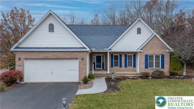 $439,000 | 1 Pinewood Circle, Hazleton, PA 18202