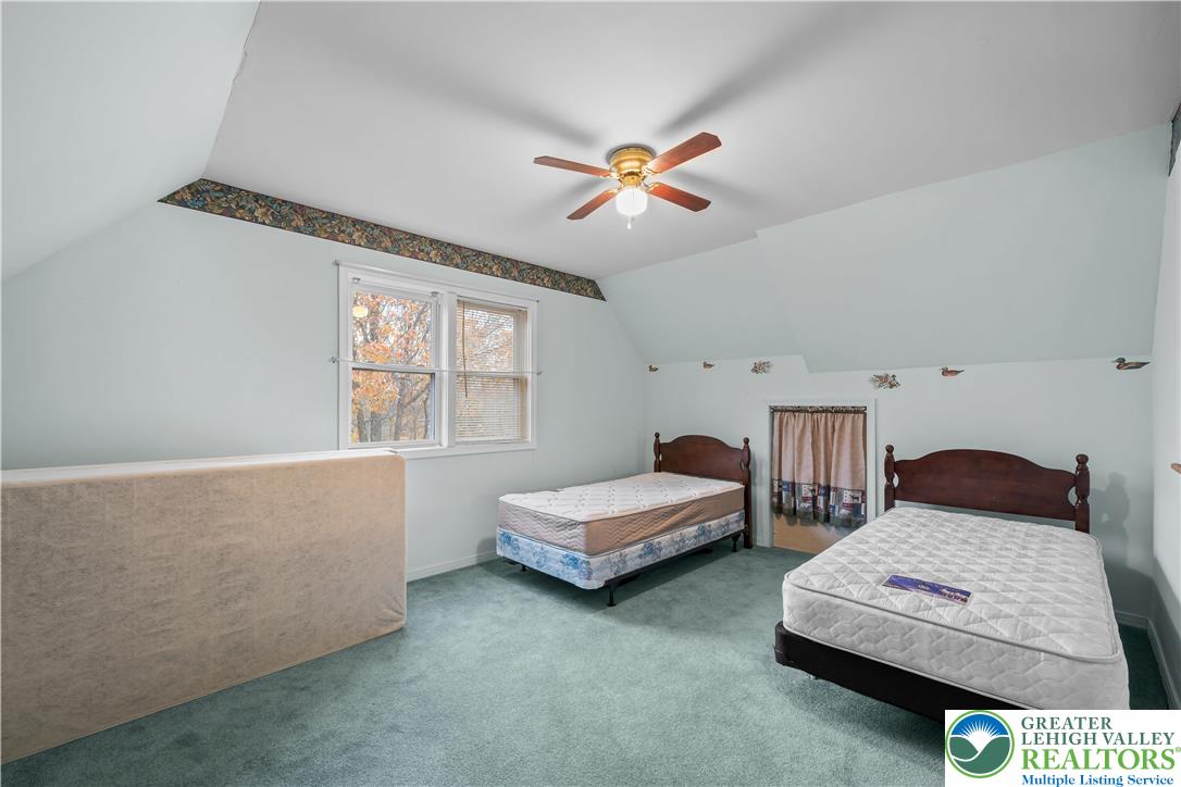 1 Pinewood Circle Hazleton, PA 18202 - Photo 27 of 33 a living room with furniture and a window