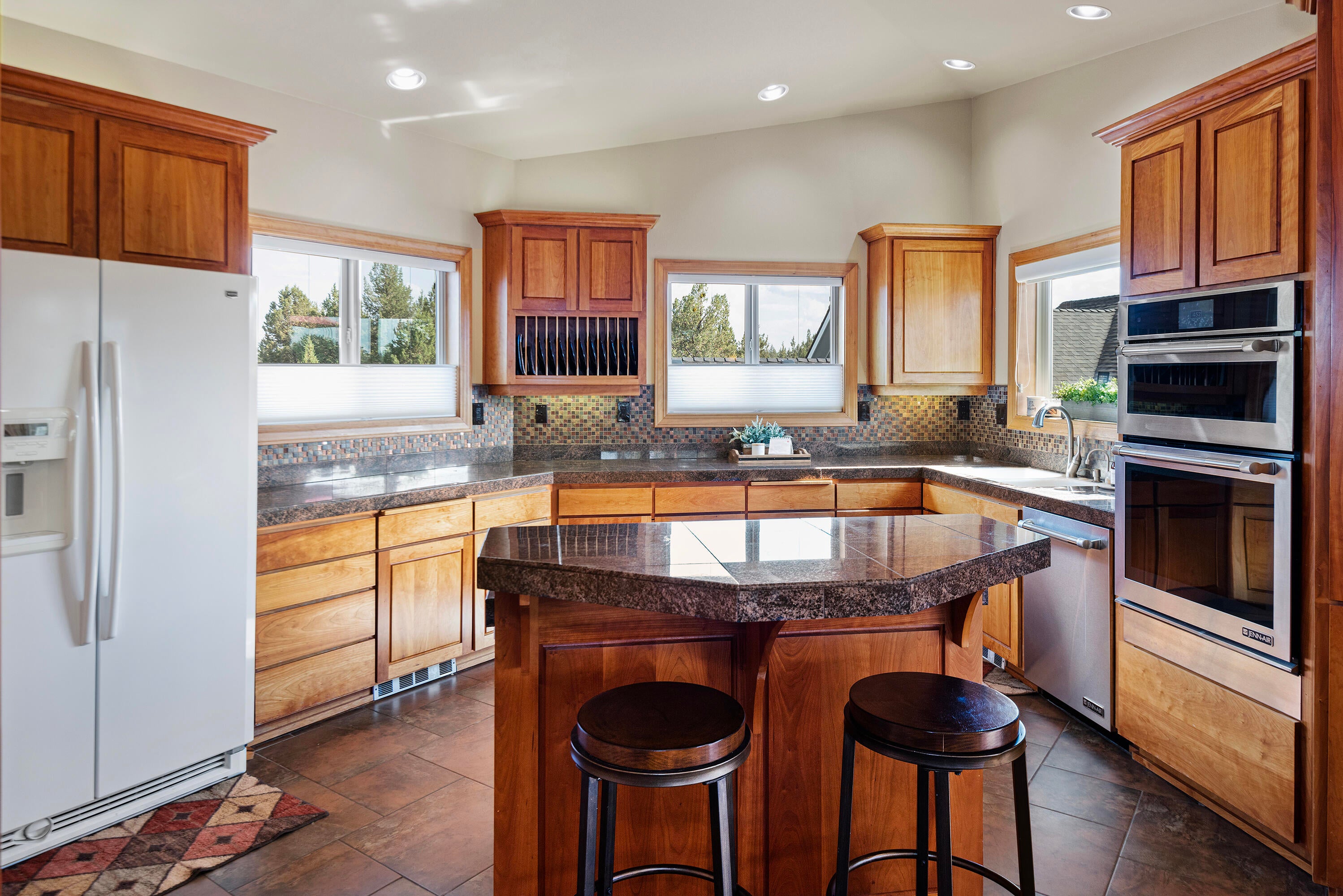 64708 Alcor Place Bend, OR 97703 - Photo 17 of 33 12-print-DSC_6470