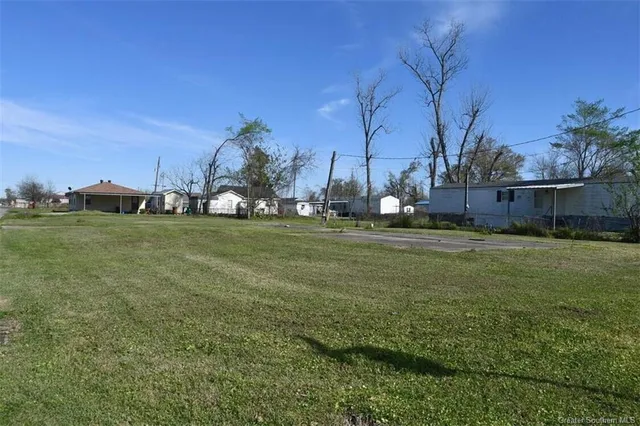 $32,900 | 1232 Grout Street, Westlake, LA 70669