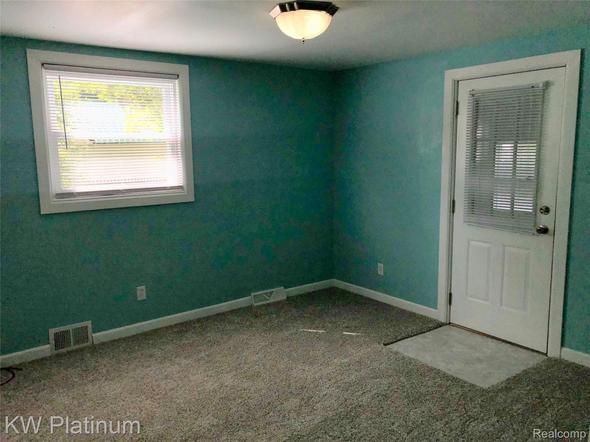 4635 Brott Road North Street, MI 48049 - Photo 14 of 22 IMG_0801.jpg
