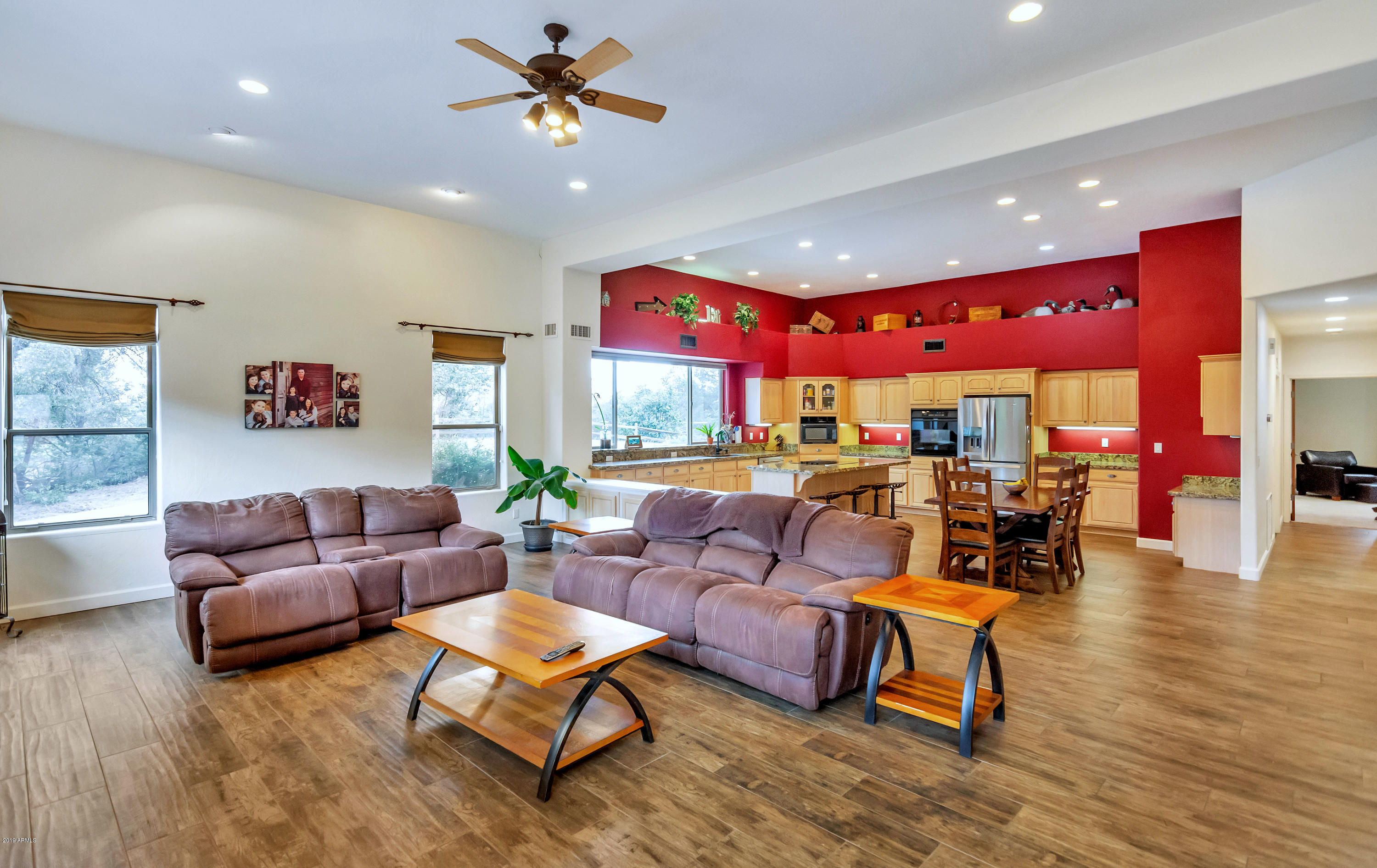 1411 East Graham Rnch Trail Payson, AZ 85541 - Photo 11 of 54 Living Room