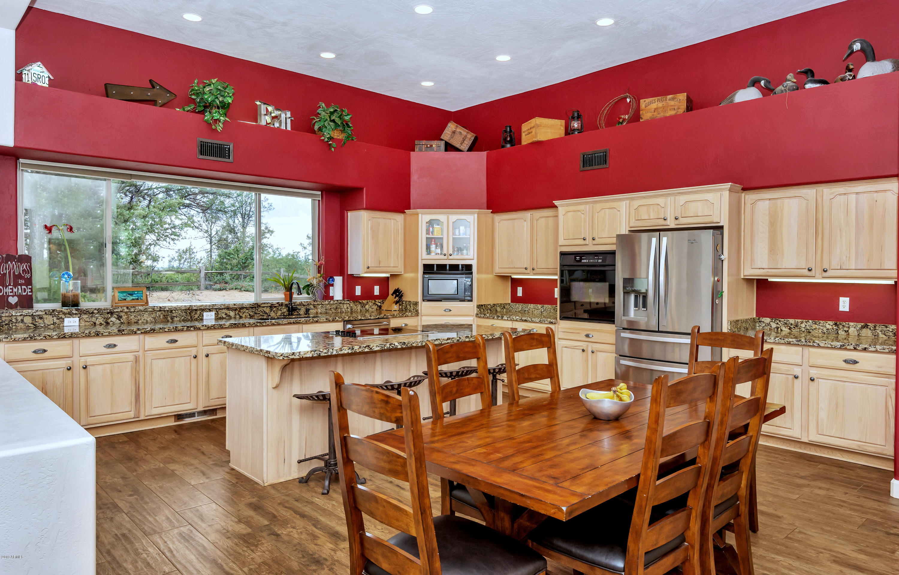 1411 East Graham Rnch Trail Payson, AZ 85541 - Photo 12 of 54 Kitchen & Dining