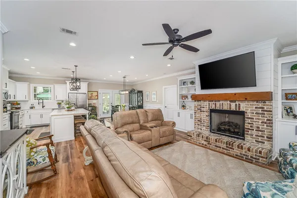 $599,999 | 121 Farms Edge Road, Manor, GA 31550