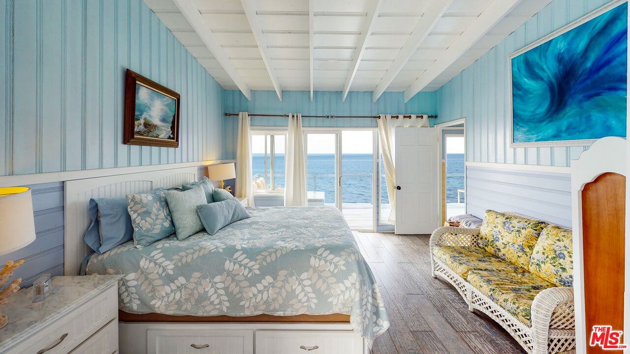 24528 Malibu Road Malibu, CA 90265 - Photo 3 of 16