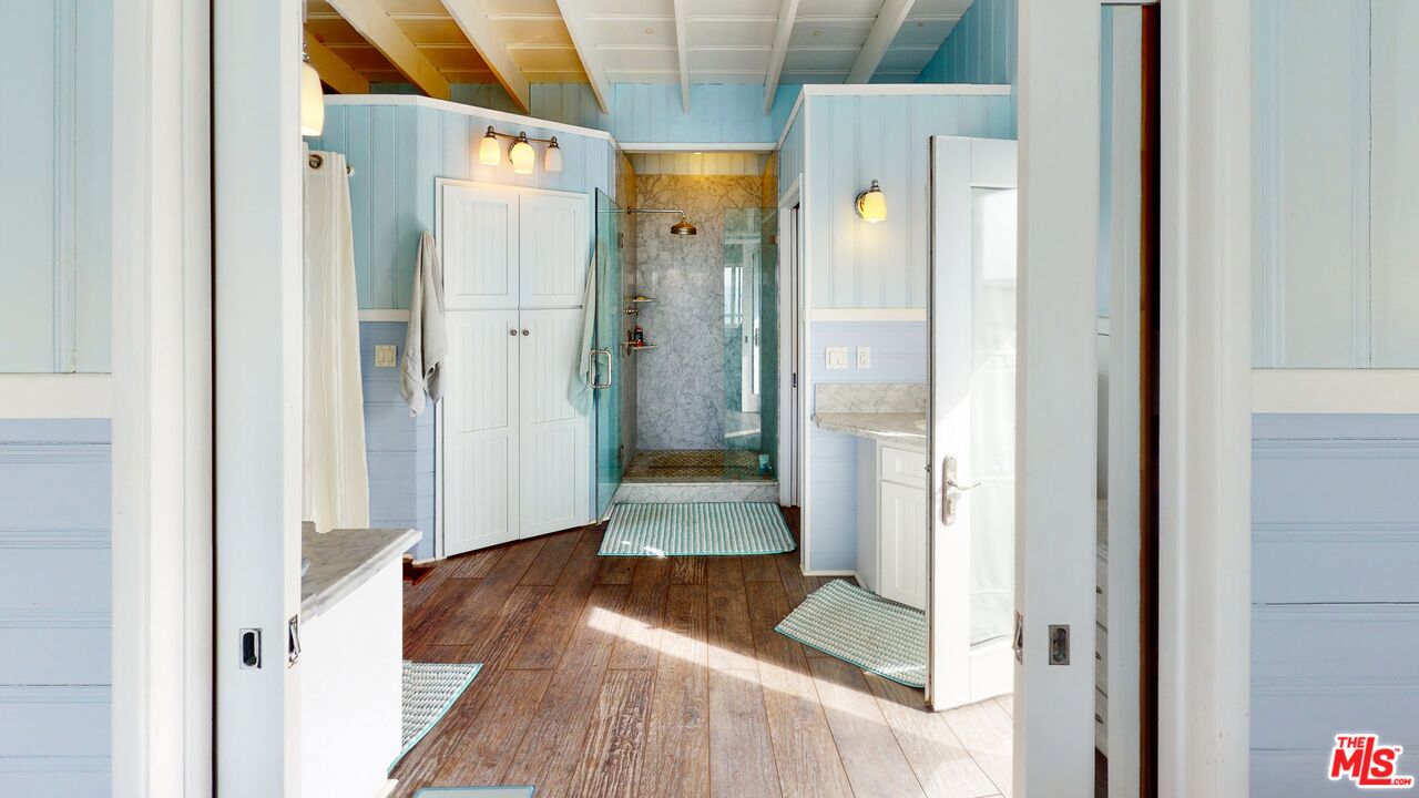 24528 Malibu Road Malibu, CA 90265 - Photo 4 of 16