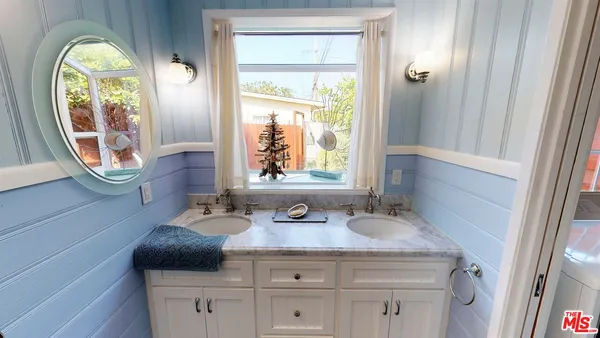 $20,000 | 24528 Malibu Road, Malibu, CA 90265