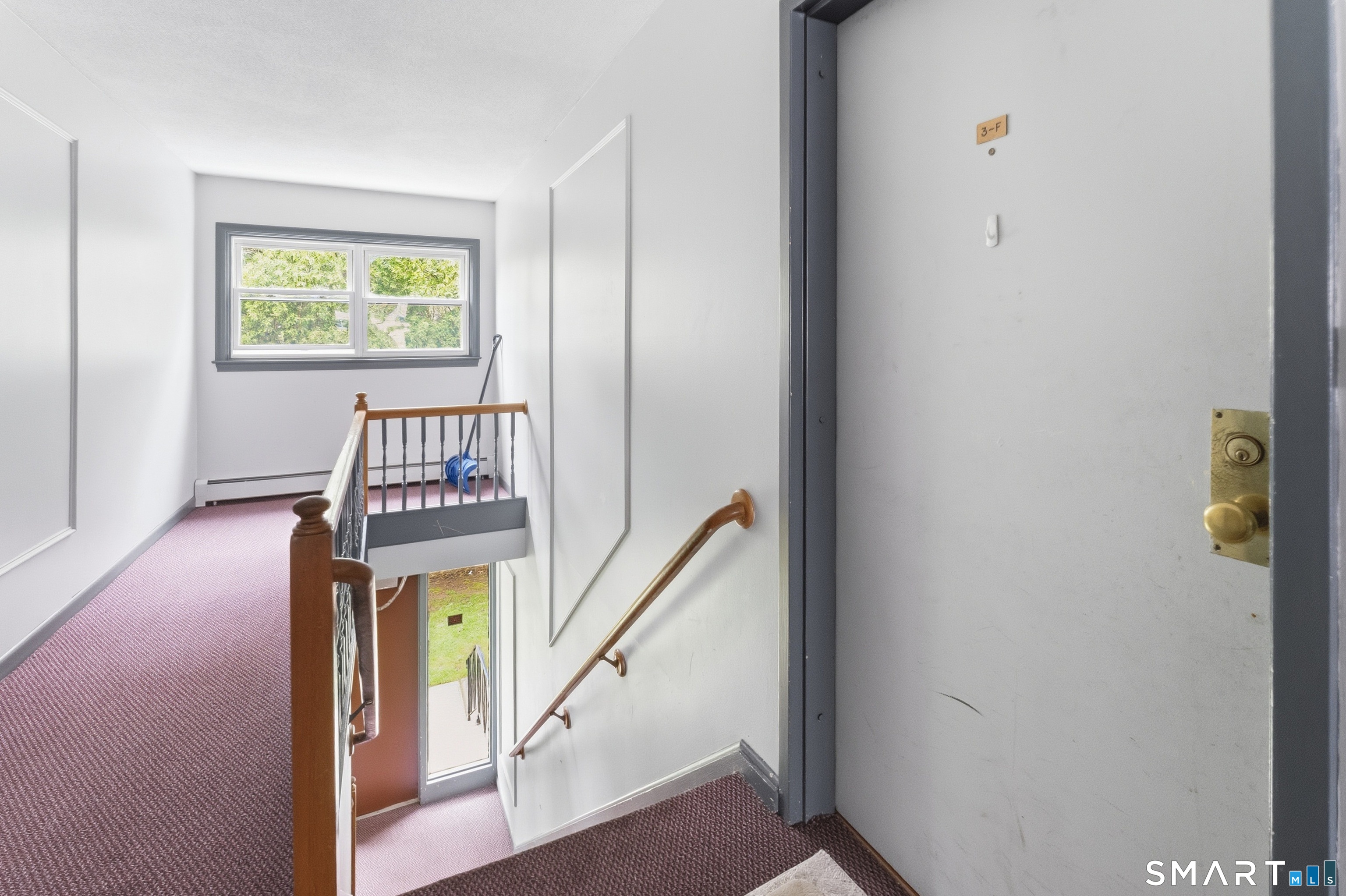 27 Thompson Road, Unit F Manchester, CT 06040 - Photo 3 of 31