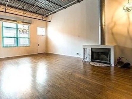 312 North May Street, Unit 6I Chicago, IL 60607 - Photo 3 of 15