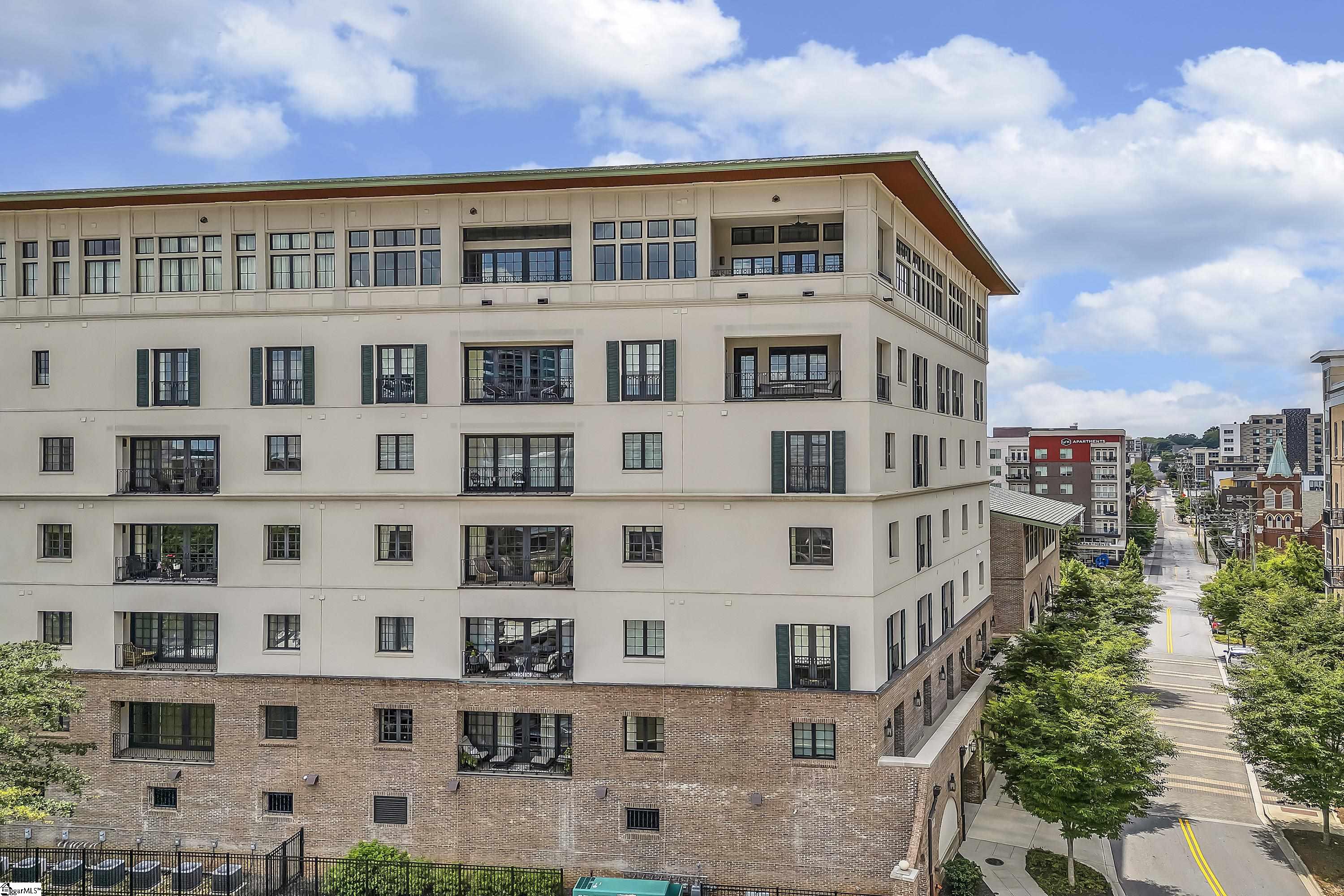 121 Rhett Street, Unit 502 Greenville, SC 29601 - Photo 18 of 26 Gallery Image 18