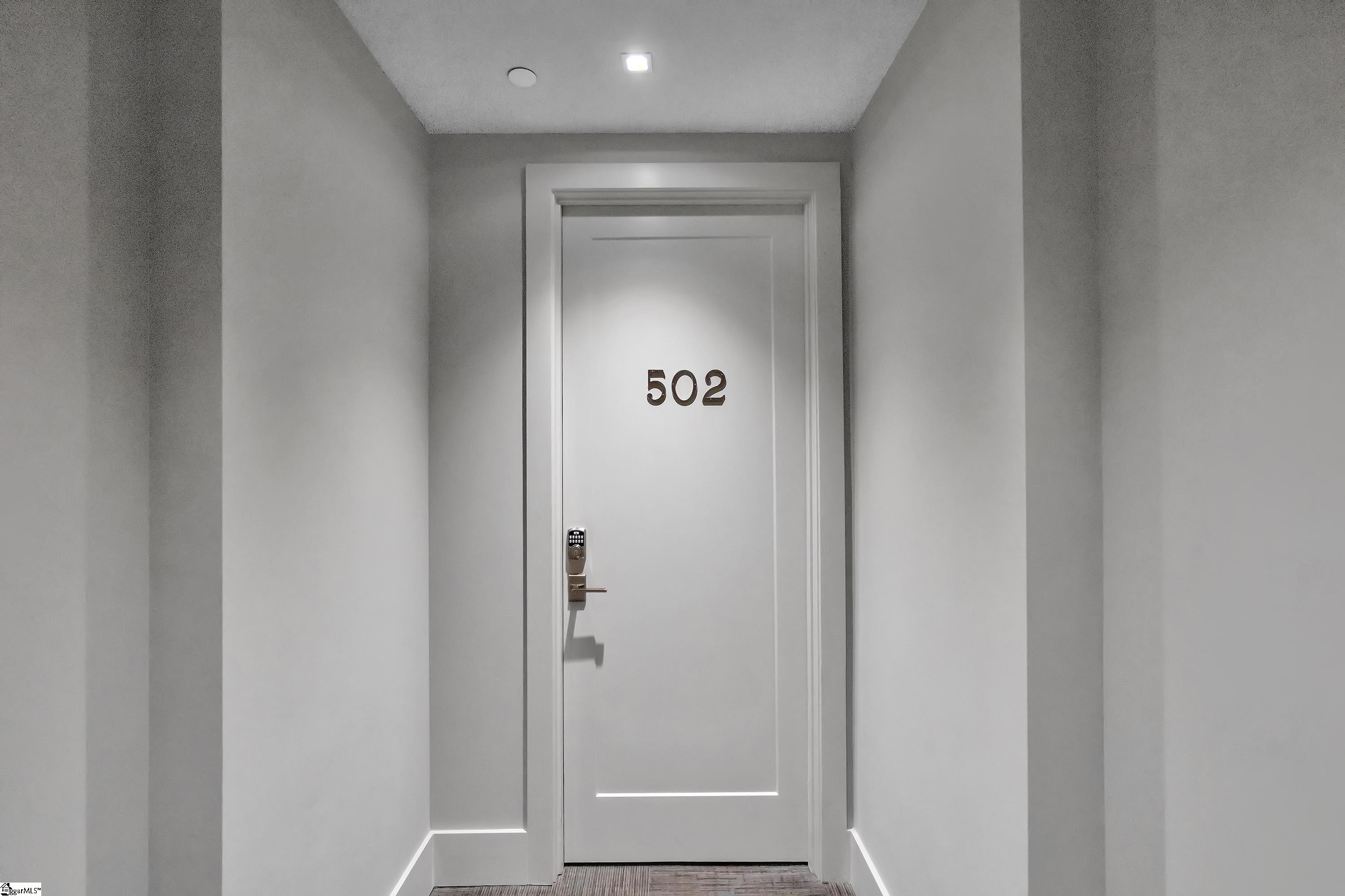 121 Rhett Street, Unit 502 Greenville, SC 29601 - Photo 24 of 26 Gallery Image 24