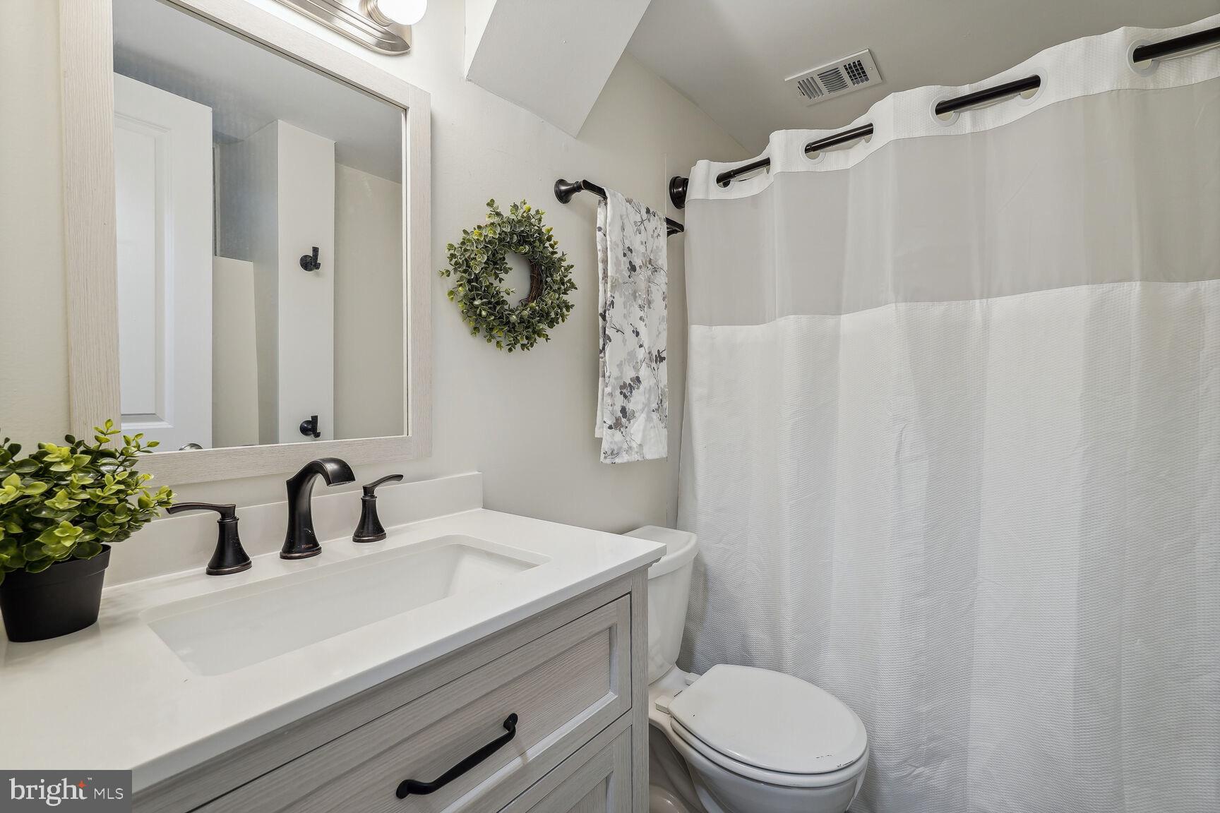8639 Gateshead Road Alexandria, VA 22309 - Photo 21 of 26 Basement bathroom
