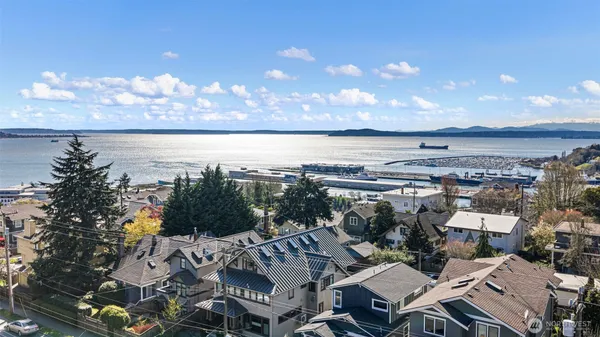 $2,095,000 | 1524 10th Avenue West, Seattle, WA 98119
