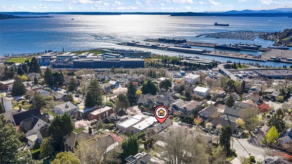 $2,095,000 | 1524 10th Avenue West, Seattle, WA 98119