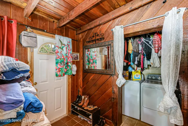 $545,000 | 158 West Court, Melbourne, FL 32904