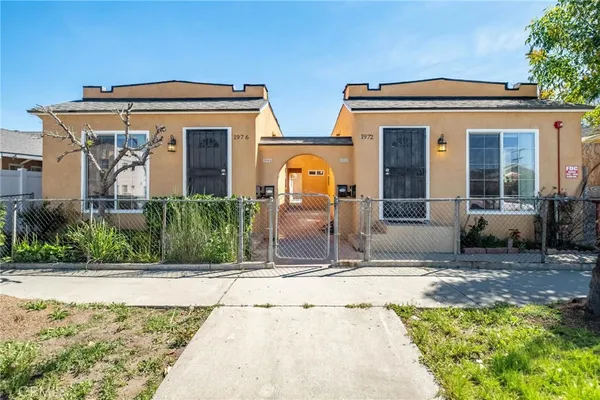 $1,200,000 | 1972 North Olive Avenue, Long Beach, CA 90806