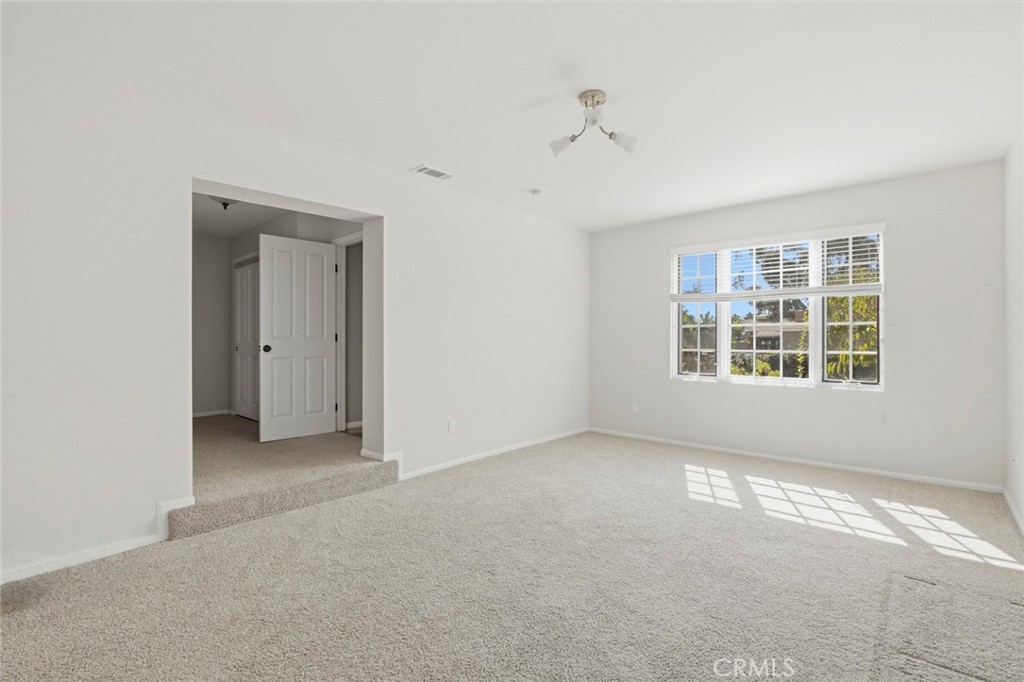 3320 Hill San Diego Ca San Diego, CA 92106 - Photo 10 of 39 a view of an empty room with a window