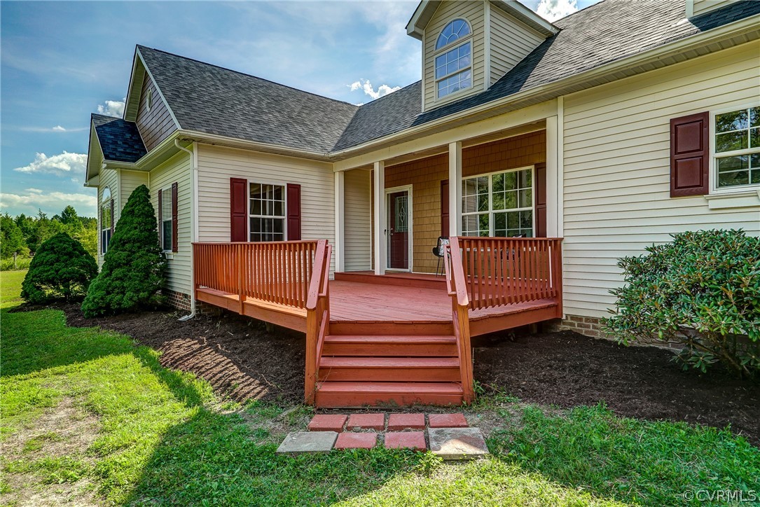 5017 Stage Junction Road Columbia, VA 23038 - Photo 2 of 43