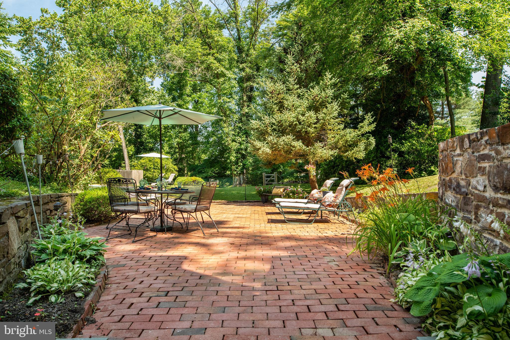 622 Mount View Road Berwyn, PA 19312 - Photo 36 of 48 Back patio