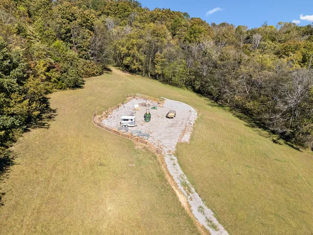 $1,250,000 | 2846 Fuller Hollow Road, Cornersville, TN 37047