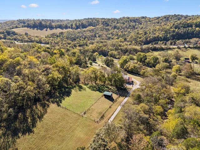 $1,250,000 | 2846 Fuller Hollow Road, Cornersville, TN 37047