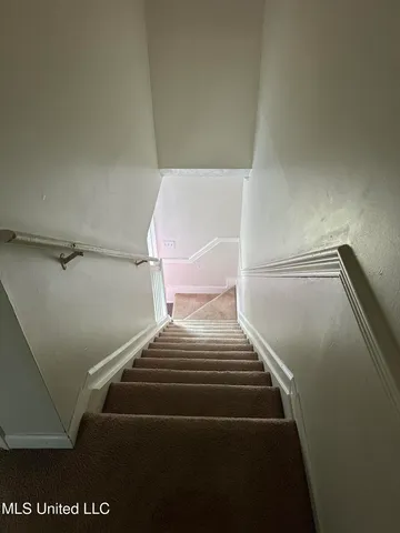 $1,175 | 2328 River Oaks Boulevard, Jackson, MS 39211