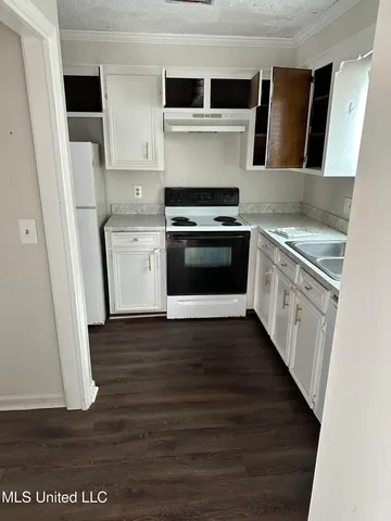 $1,175 | 2328 River Oaks Boulevard, Jackson, MS 39211