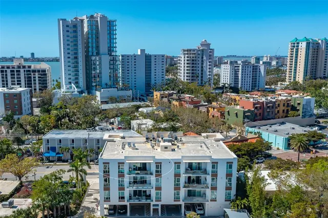 $1,135,000 | 635 South Orange Avenue, Unit 404, Sarasota, FL 34236