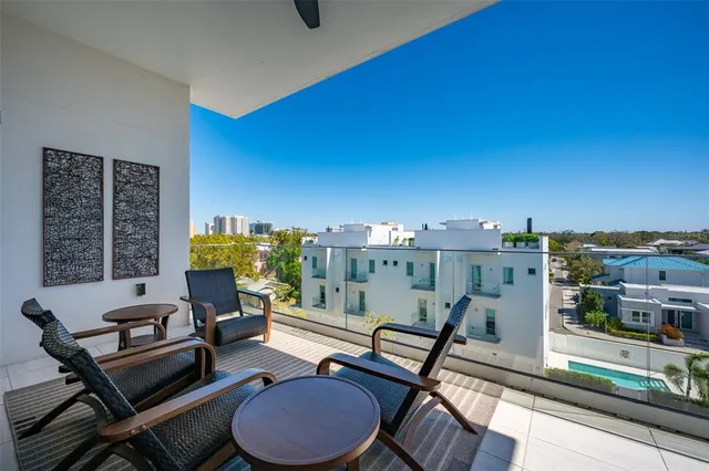 $1,135,000 | 635 South Orange Avenue, Unit 404, Sarasota, FL 34236