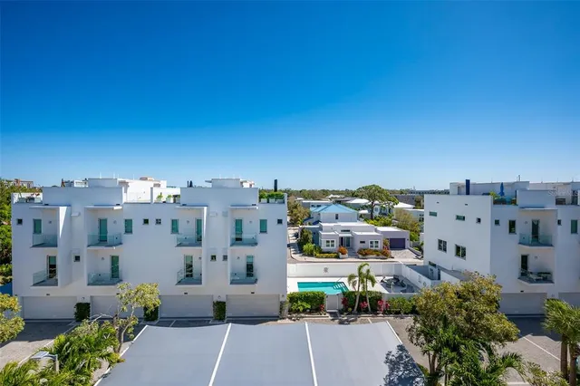 $1,135,000 | 635 South Orange Avenue, Unit 404, Sarasota, FL 34236