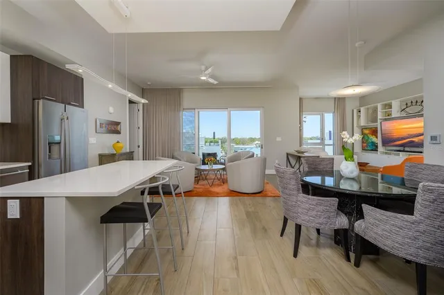 $1,135,000 | 635 South Orange Avenue, Unit 404, Sarasota, FL 34236