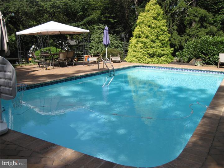 529 Righters Mill Road Penn Valley, PA 19072 - Photo 24 of 25 Pool
