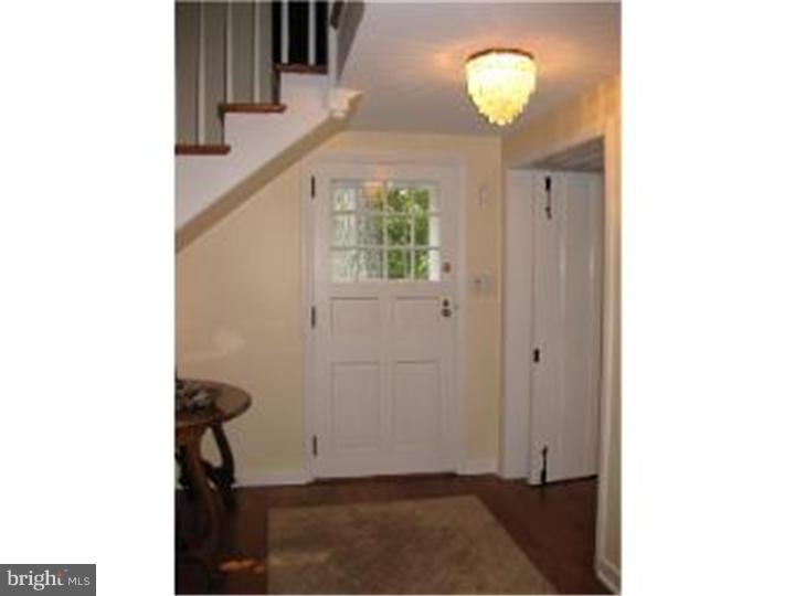 529 Righters Mill Road Penn Valley, PA 19072 - Photo 8 of 25 Hallway