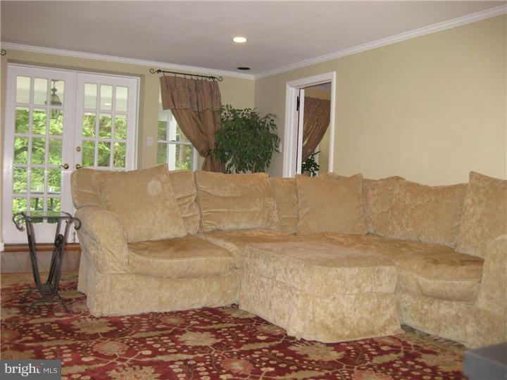 529 Righters Mill Road Penn Valley, PA 19072 - Photo 10 of 25 Living Room