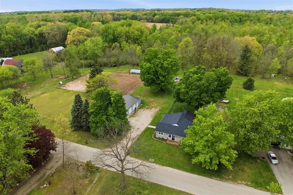 $275,000 | 2498 Hemlock Road, Quincy, MI 49082