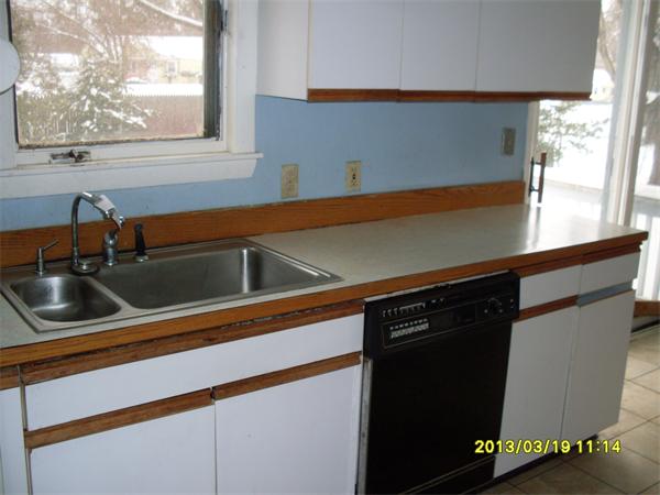 115 Cherokee Drive Springfield, MA 01109 - Photo 4 of 12 Gallery Image 4