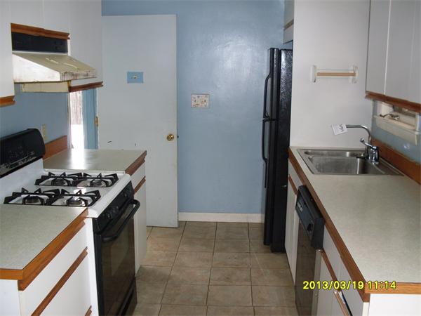 115 Cherokee Drive Springfield, MA 01109 - Photo 6 of 12 Gallery Image 6