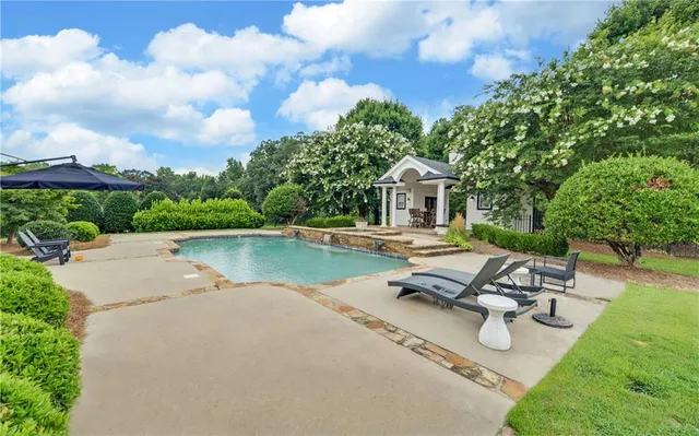 $2,000,000 | 2760 Camp Branch Road, Buford, GA 30519