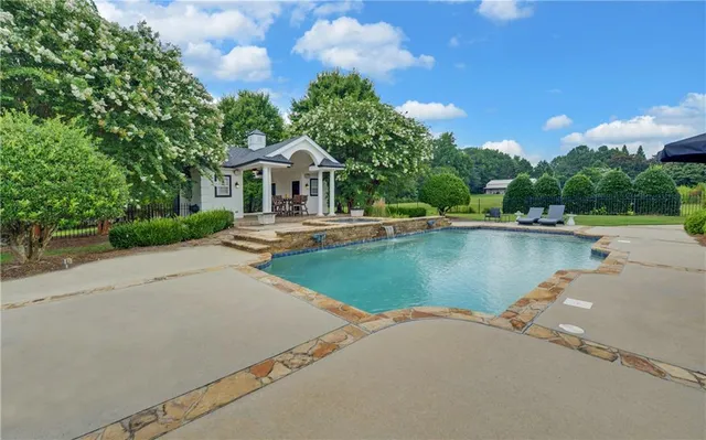 $2,000,000 | 2760 Camp Branch Road, Buford, GA 30519