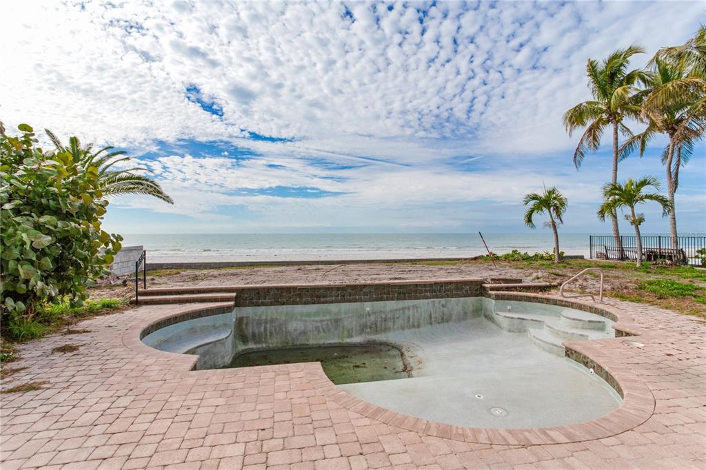 16116 Gulf Boulevard Redington Beach, FL 33708 - Photo 31 of 49
