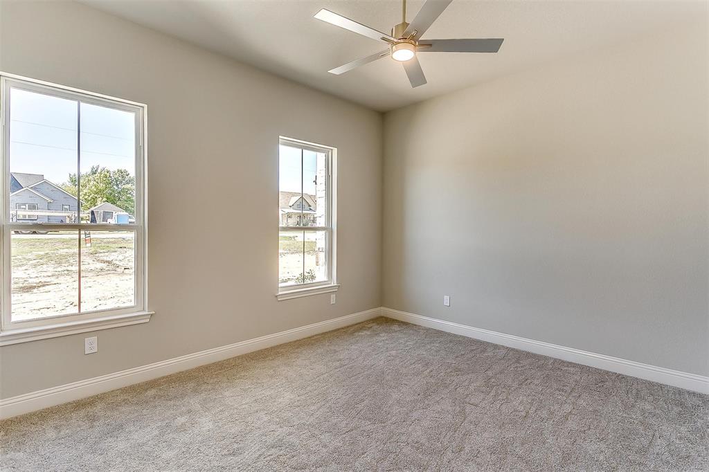 1014 Gonzollas Road Springtown, TX 76082 - Photo 23 of 32 Gallery Image 23