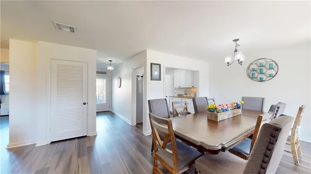 $300,000 | 2104 Frankel Avenue, Metairie, LA 70003