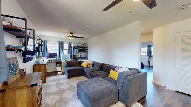 $300,000 | 2104 Frankel Avenue, Metairie, LA 70003