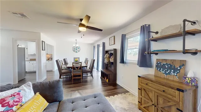 $300,000 | 2104 Frankel Avenue, Metairie, LA 70003