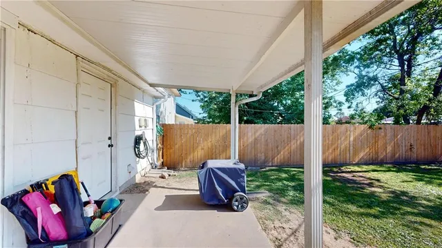 $300,000 | 2104 Frankel Avenue, Metairie, LA 70003