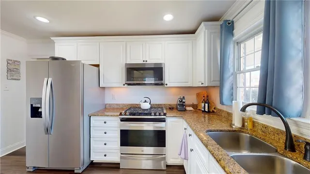 $300,000 | 2104 Frankel Avenue, Metairie, LA 70003