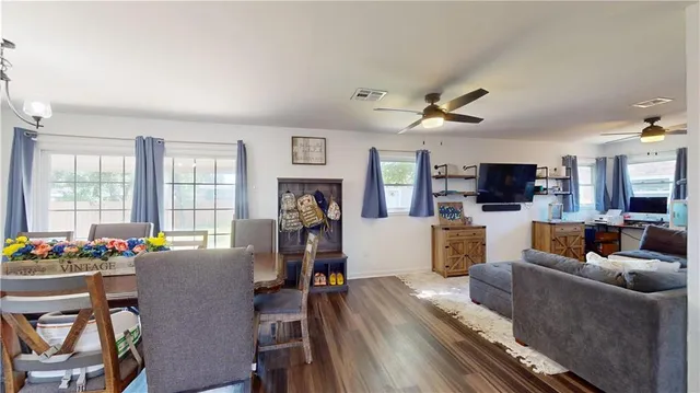 $300,000 | 2104 Frankel Avenue, Metairie, LA 70003