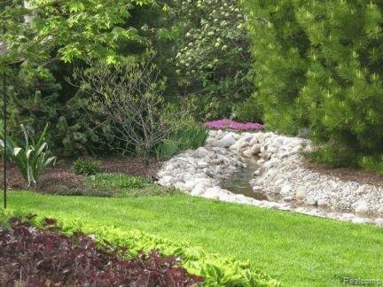 1577 Derby Road Birmingham, MI 48009 - Photo 26 of 28 garden views.jpg