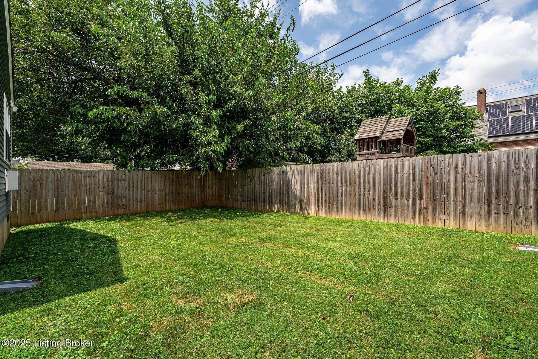 1011 Greenleaf Road Louisville, KY 40213 - Photo 34 of 38 photo_online_034