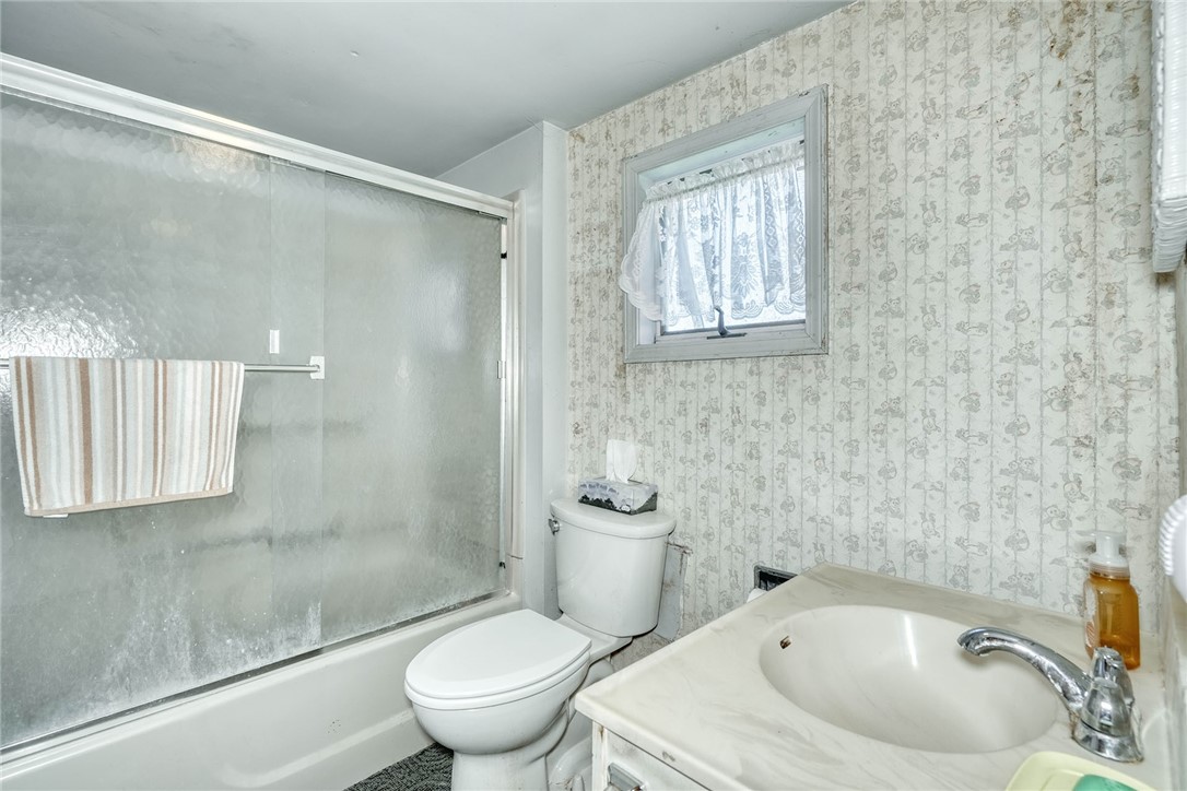 374 Lake Road Webster, NY 14580 - Photo 19 of 44 1ST FLOOR BATH w/TUB-SHOWER COMBO